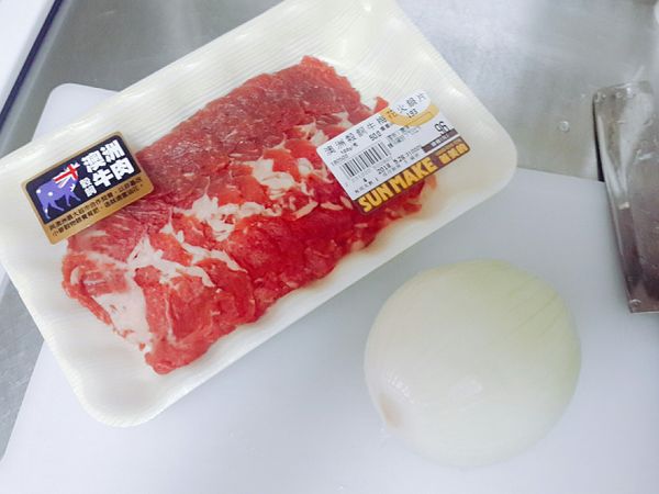洋蔥和牛肉片
