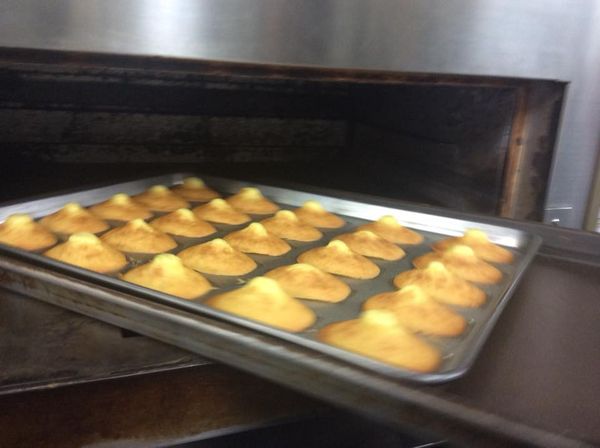 放入烤箱，成品就完成囉~
烤溫: 上火 210度/ 下火190度  烤12~15分鐘