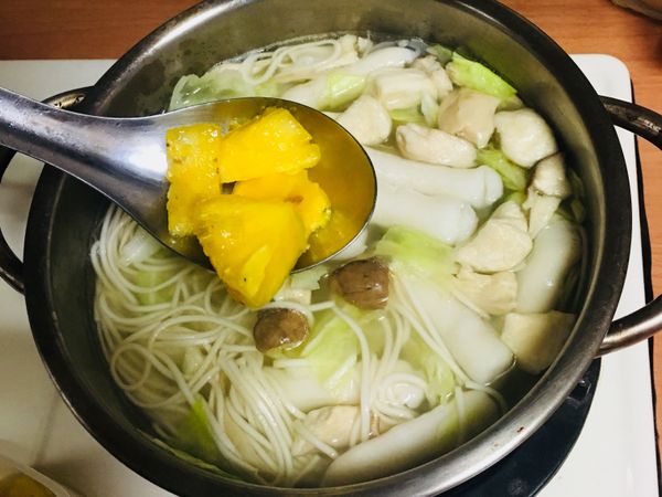 最後再放入鳳梨。