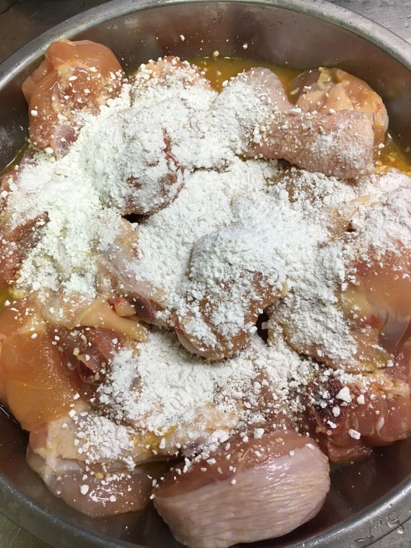 加入蕃薯粉拌勻