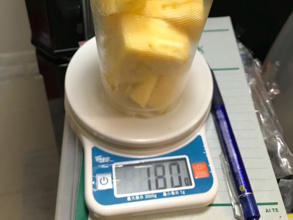 鳳梨180克（含杯子5g）