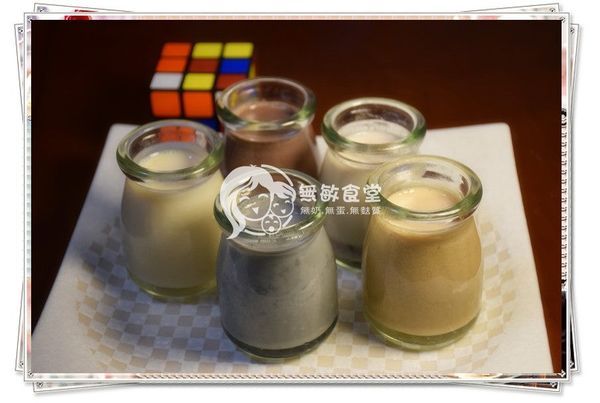 把做好的豆布丁放置旁邊降溫,待涼之後放入冰箱, 就完成了美味的紅豆豆布丁了, 還有更多口味的豆布丁食譜, 請參考: 
http://ke591217.pixnet.net/blog/post/383267446