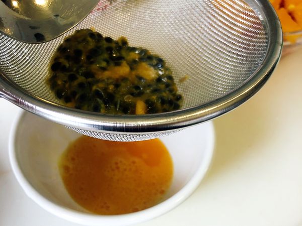 百香果過濾籽留汁