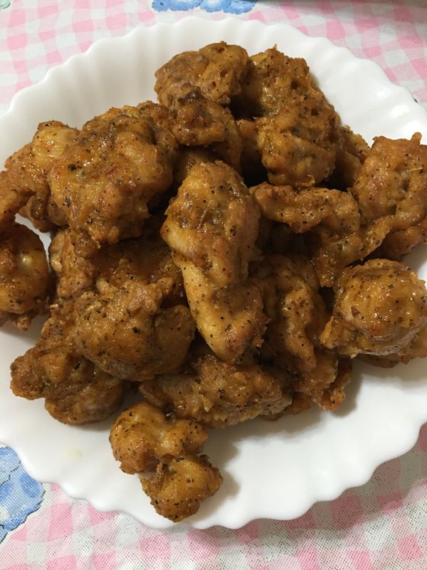 第一次炸完，稍微濕潤些（如圖7），如果喜歡這樣的人，在一次炸時，時間至少要每面2～3分鐘，才會熟喔！