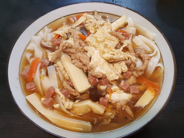 最後加烏醋一大匙和香菜，即可上桌哦❤