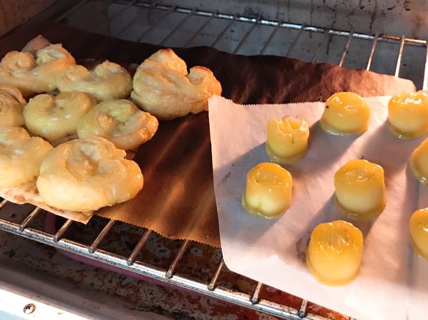 以上下火全開，溫度190度，烤5分鐘。