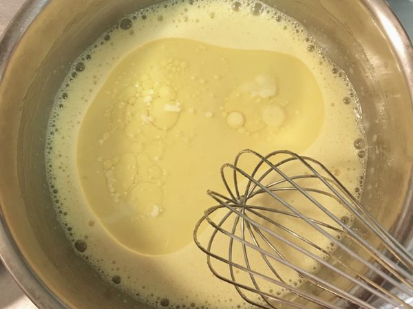 植物油攪拌均勻