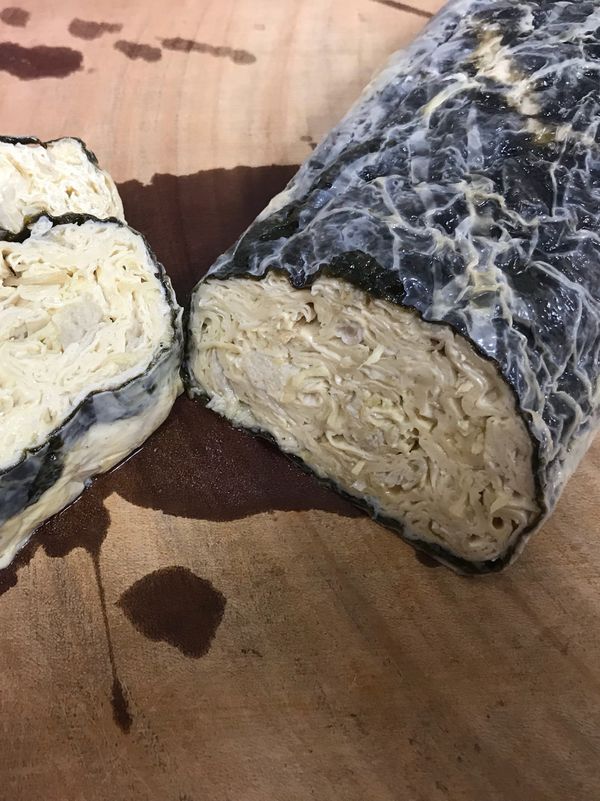 豆包魚就完成了
也可以一次多準備一些
蒸熟後冷凍
要吃的時候就非常方便了