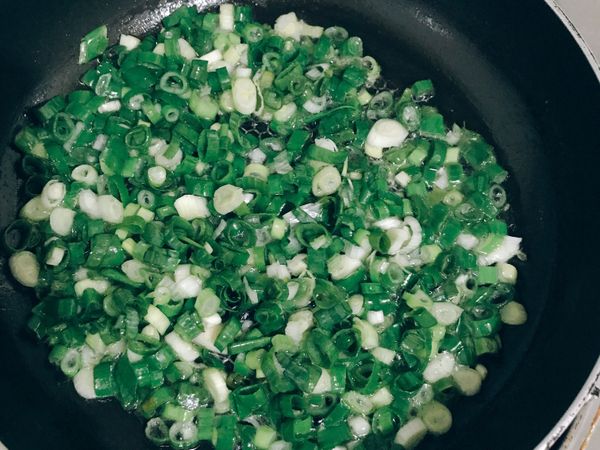 放入油鍋是你我的交響樂
直到精疲力竭付出所有
所有精華終究是留給你