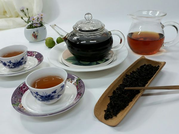 取茶、賞茶、置茶入壺