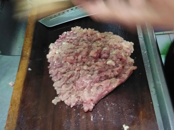 雞胸絞肉可以請肉攤幫您攪碎