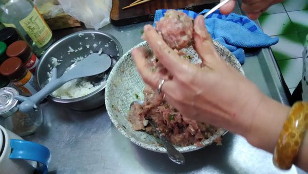 可以順便塑型一下~