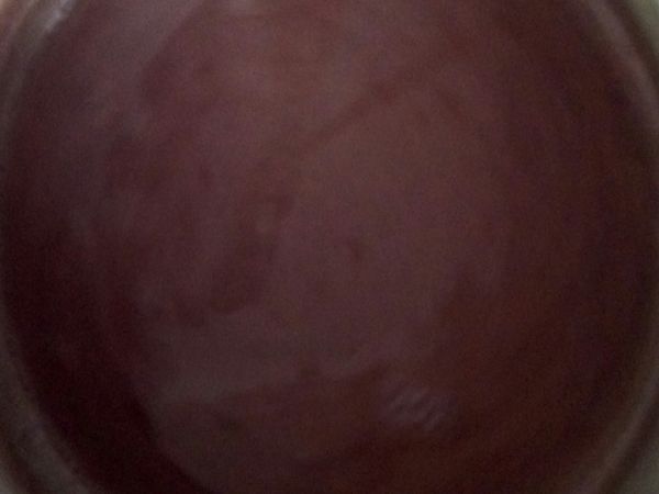 牛奶+巧克力+糖煮融化（小火）
邊煮邊攪拌