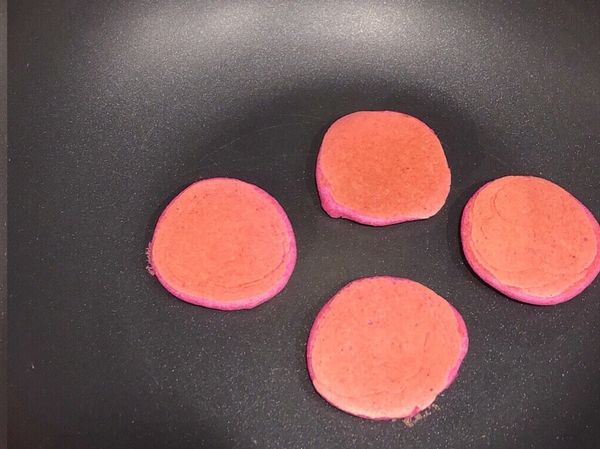 翻面後超微煎30秒就差不多好囉 
可以自行再確認看看