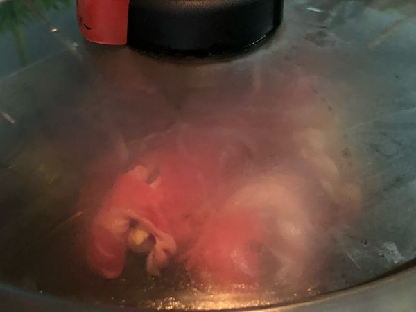 蓋上鍋蓋燜煎2～3分鐘