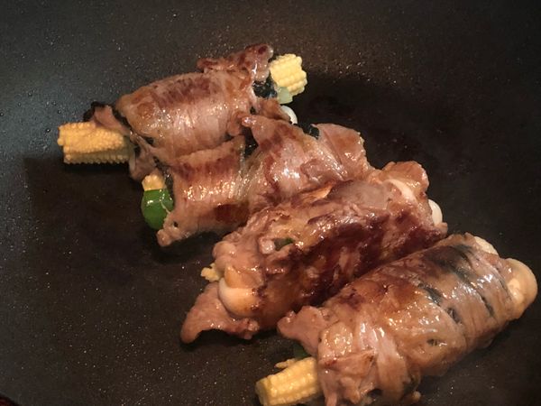 將另外三個面煎至焦香即可