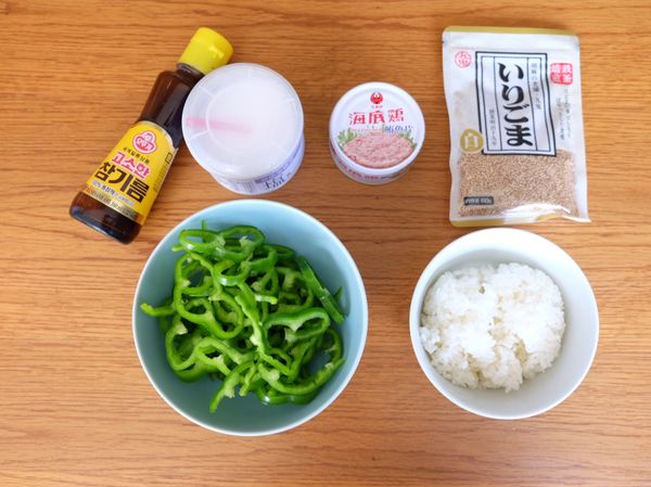 備料

青椒洗淨去籽後切片