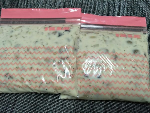 拌勻，放涼，就可以分裝冷凍，隨時要用都有。