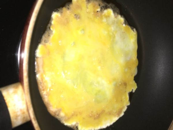 散蛋快速與奶油拌炒