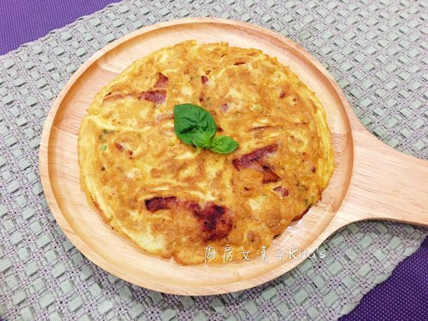 上桌前用蘿勒或巴西里葉裝飾；