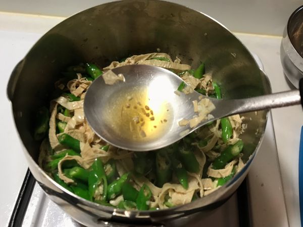 加烏醋稍微拌炒