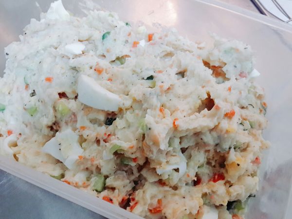 用保鮮盒裝起來就可以囉！