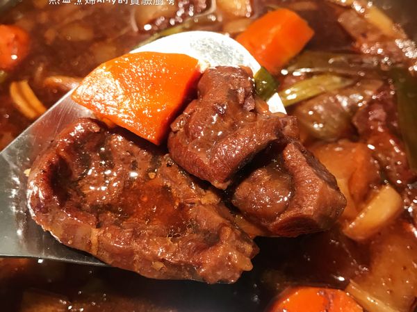 牛肉好入味，口感軟嫩⋯很難想像，這麼短的時間能有以前要慢火燉煮的牛肉口感，實在太神奇了。