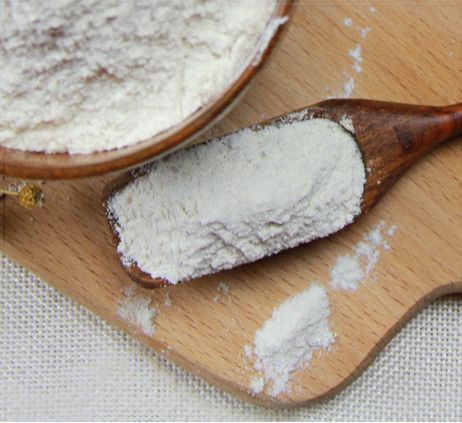 荞麦粉和小麦粉1:1，面和成擀面条的软硬就可以（荞面有点粗，多醒一会，多揉几遍比较光滑）；