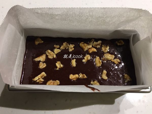 入模後可在上面撒上少許核桃或其他堅果