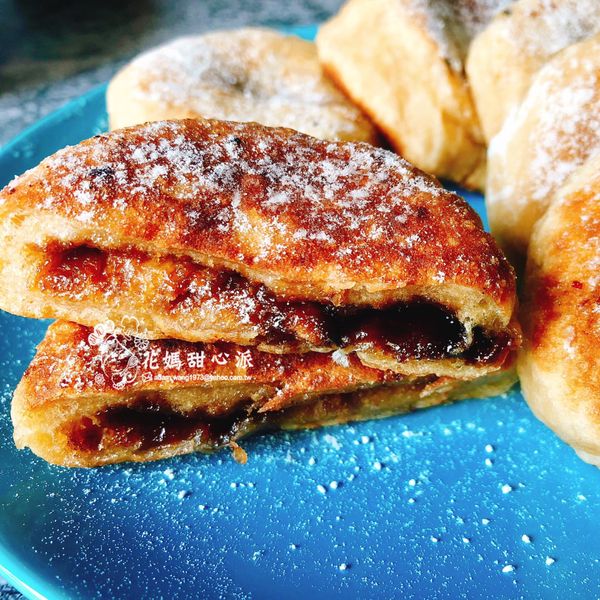 起鍋灑上糖粉或加一球冰淇淋讓口感更豐富