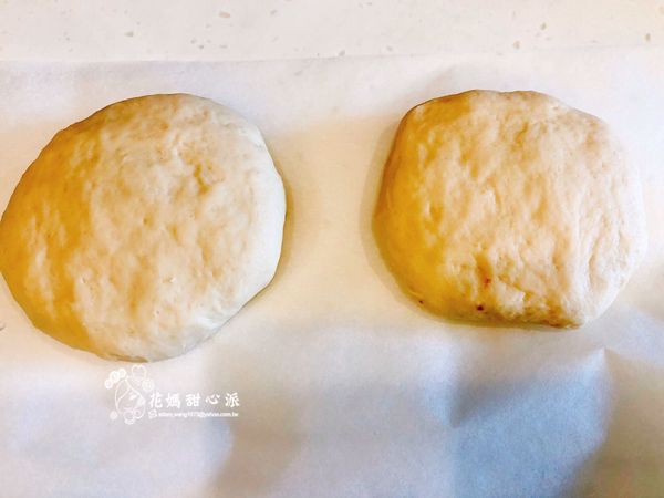 放入鍋中煎至兩面金黃即可