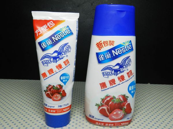 鷹牌煉奶有兩種包裝喔！一種是450克大包裝，還有170克的方便包喔！