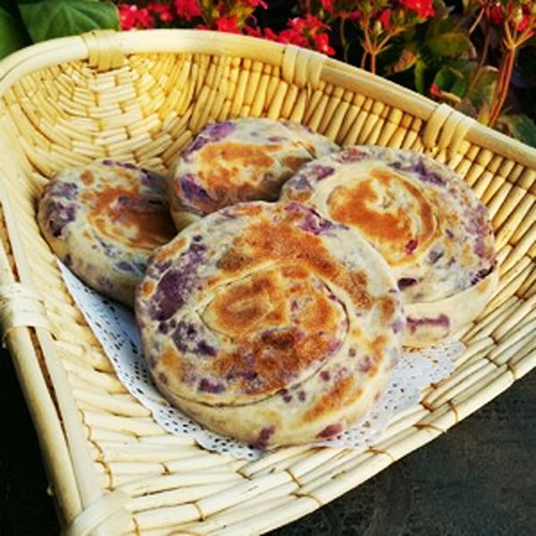 美美哒荞麦紫薯面饼就完成啦！