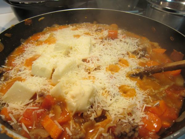 1/2 Parmesan Cheese  灑上，攪拌均勻