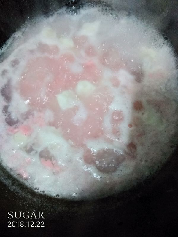 分3次加冷水，第1次加冷水煮10分鐘拉拉耶，第2次加冷水煮10分鐘(沒膨脹),再加第3次水煮10分鐘膨脹表示熟軟,熄火撈起。(因為純米吸水關係，煮過程中比較軟，小心煮以免糊掉。)