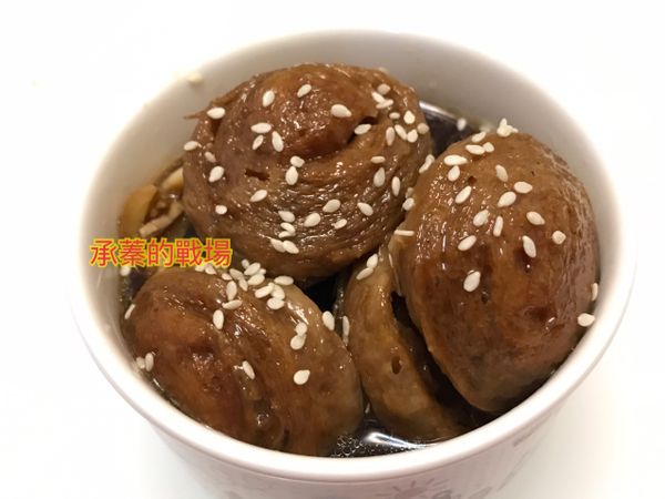 撒上一些白芝麻就很好看了唷。