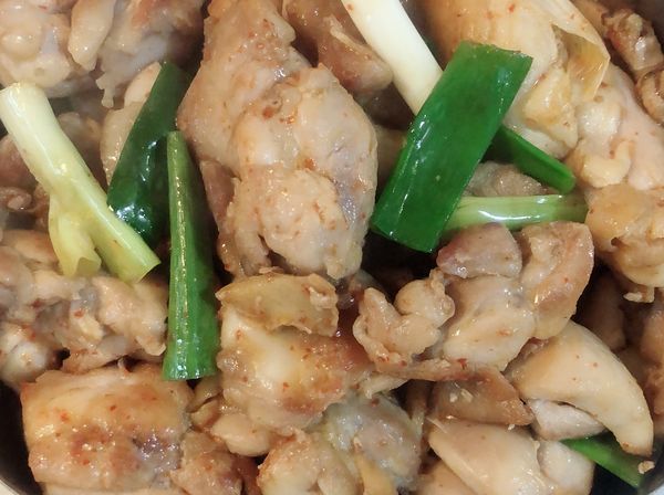 將炒好雞肉放入