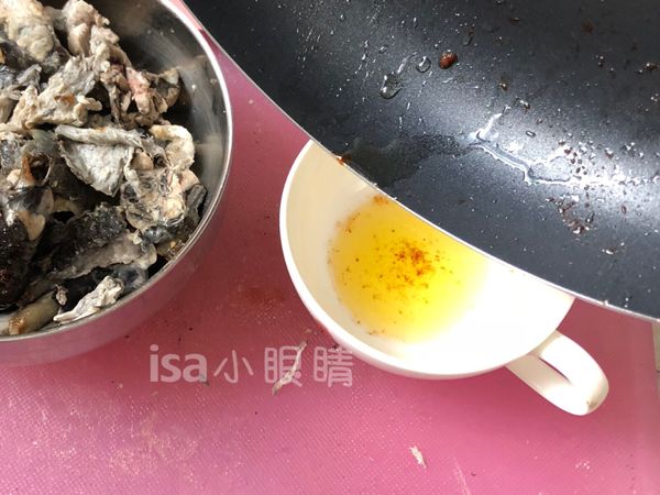 把雞肉和油分離