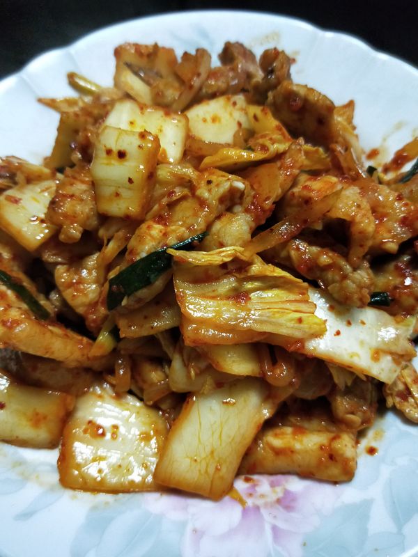 若有多餘泡菜汁也可加入一起拌炒
湯汁可以淋飯吃