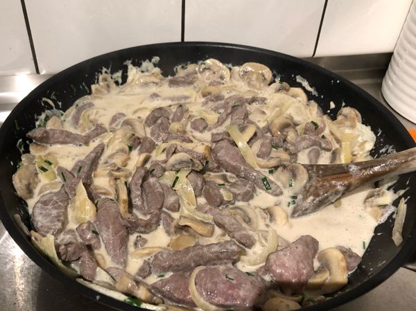 最後我是關火用餘溫扮炒牛肉就完成了