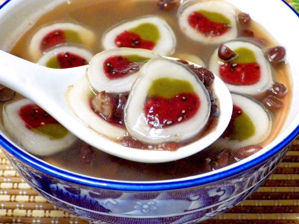 不管是搭配紅豆湯，綠豆湯，粉圓甜湯，地瓜甜湯通通都好吃喔~