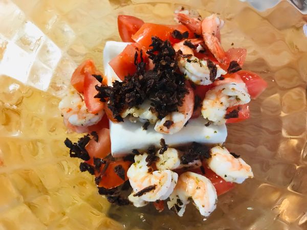 在攪拌盆中放入所有處理好的食材，攪拌均匀即可。