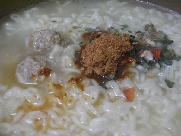 2分鐘後加入調味料拌勻