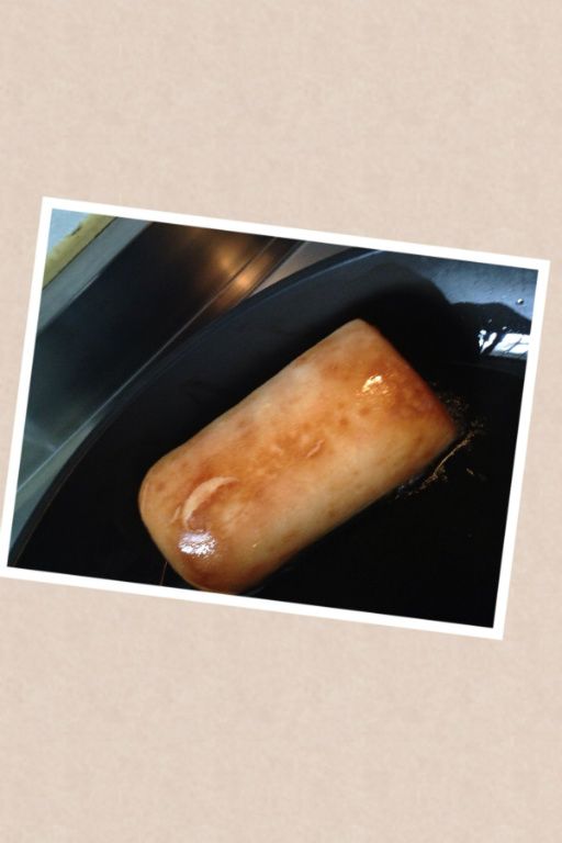 油鍋溫熱後放進炸