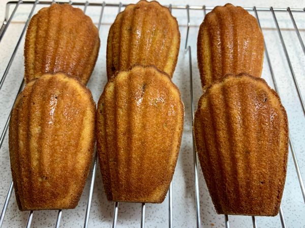 再倒入放置架待涼