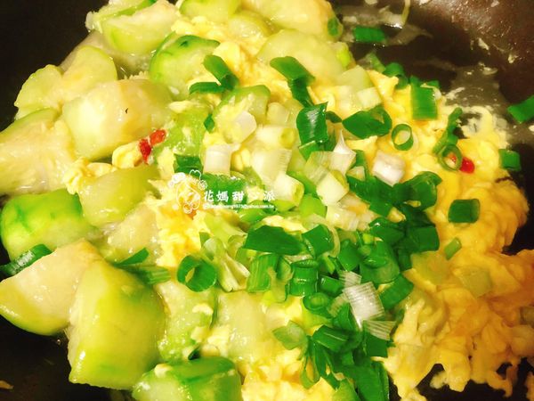 撒上蔥花