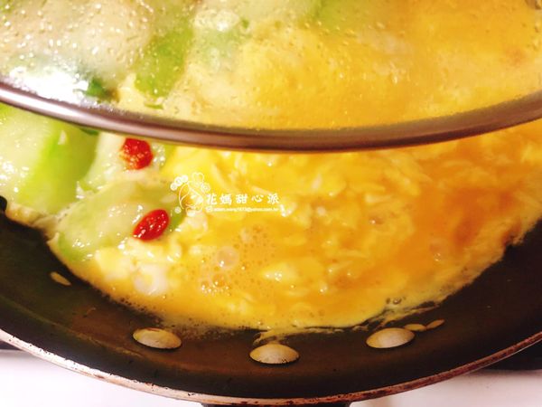 蛋5熟熄火蓋上鍋蓋燜透即可