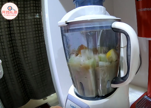 製作醃料:
**除了辣椒醬與辣椒粉外,其餘食材皆用料理機打成泥狀