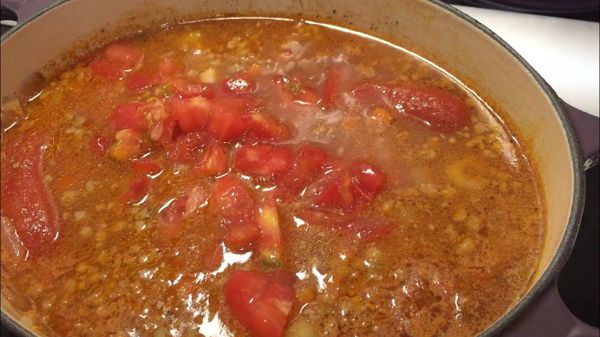 放入番茄丁，等收汁。