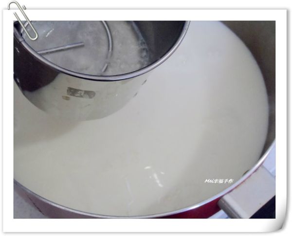 步驟3將蛋汁過濾